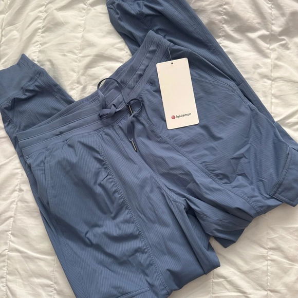 🆕💙 Lululemon Dance Studio Relaxed Fit Mid Rise Cargo Jogger - Oasis Blue - Picture 6 of 10